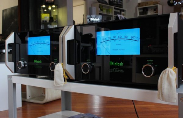 McIntosh MC611 Power Amplifiers PAIR - Image 2