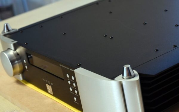 SimAudio Moon 740P Preamplifier - Image 6