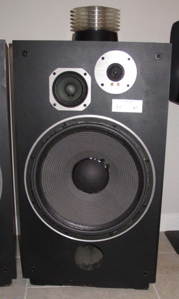 Pioneer HPM-150 Vintage Speakers - Image 11